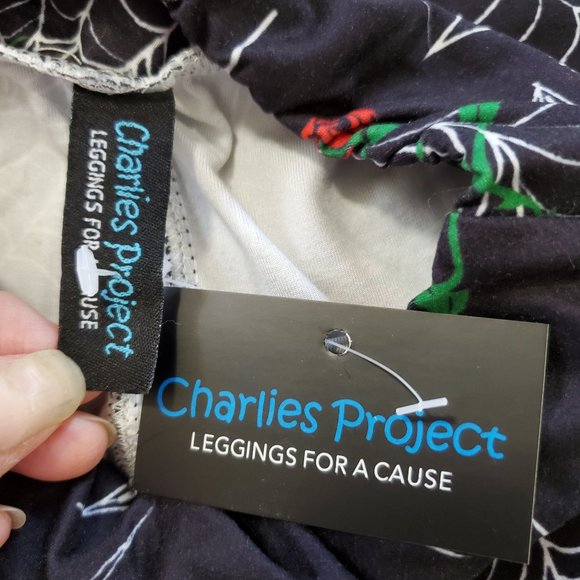 Girls Halloween Spider Web Leggings size S/M Black Red White Green - Picture 6 of 7